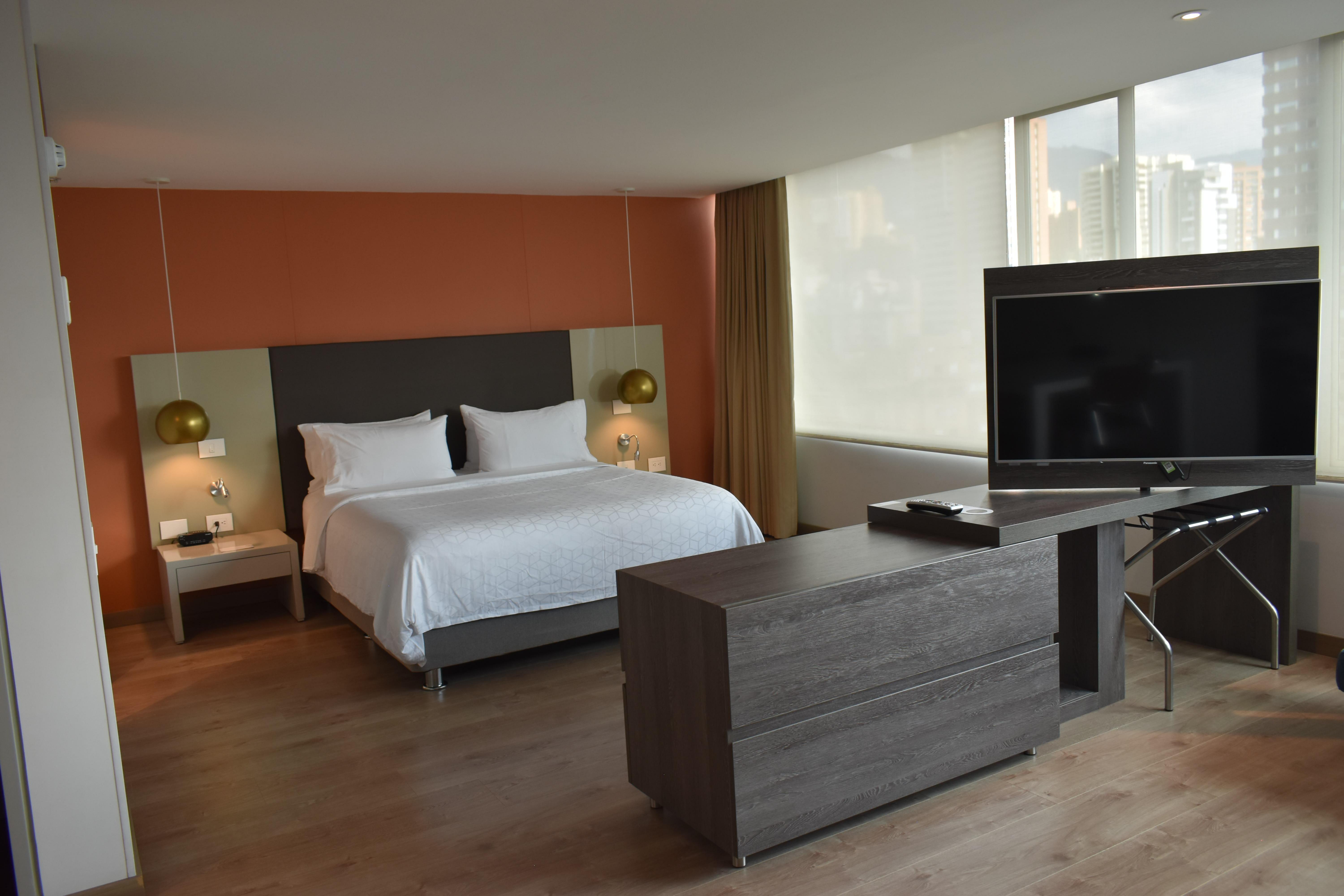 Hotel Holiday Inn Express & Suites Medellin By Ihg Luaran gambar