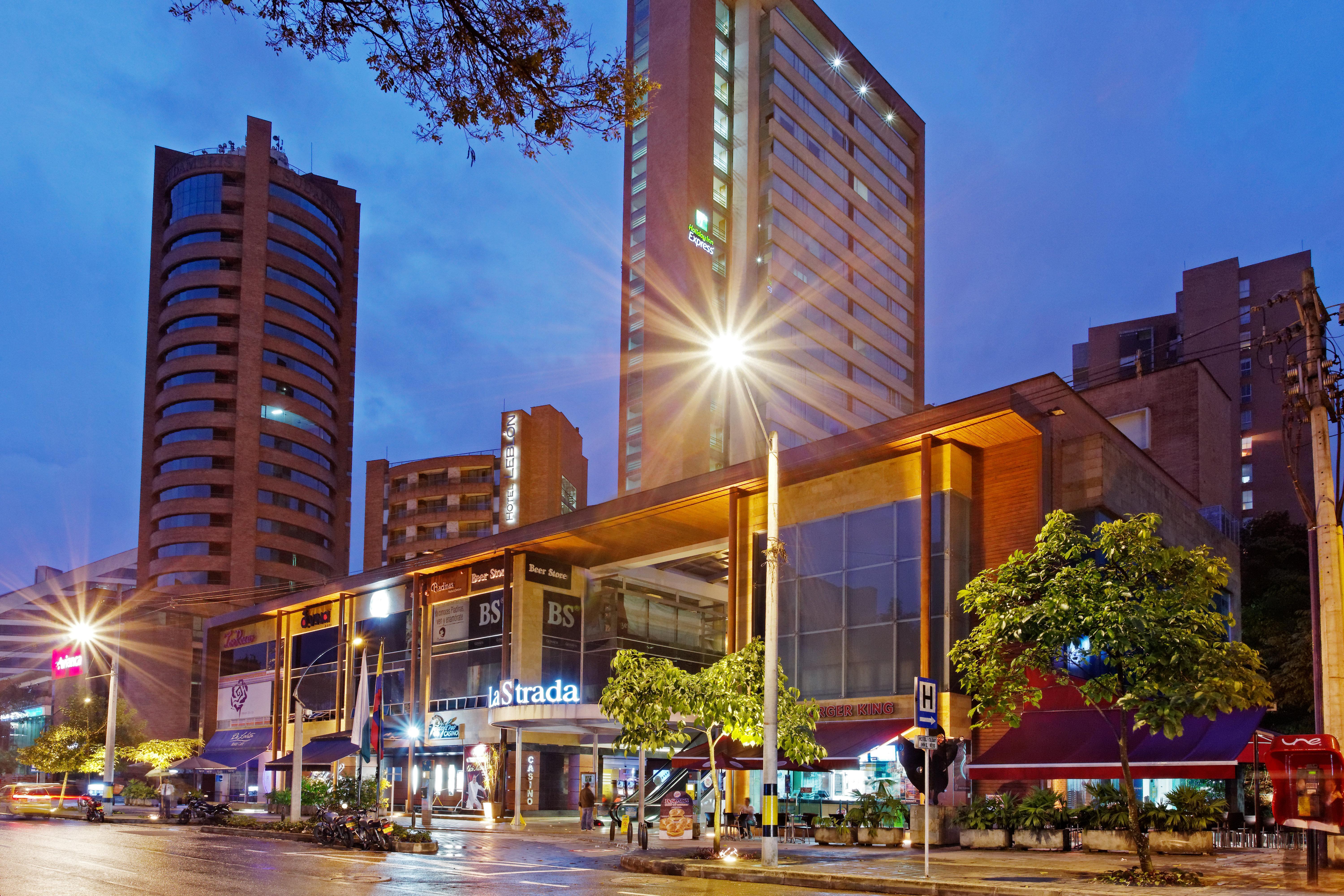 Hotel Holiday Inn Express & Suites Medellin By Ihg Luaran gambar