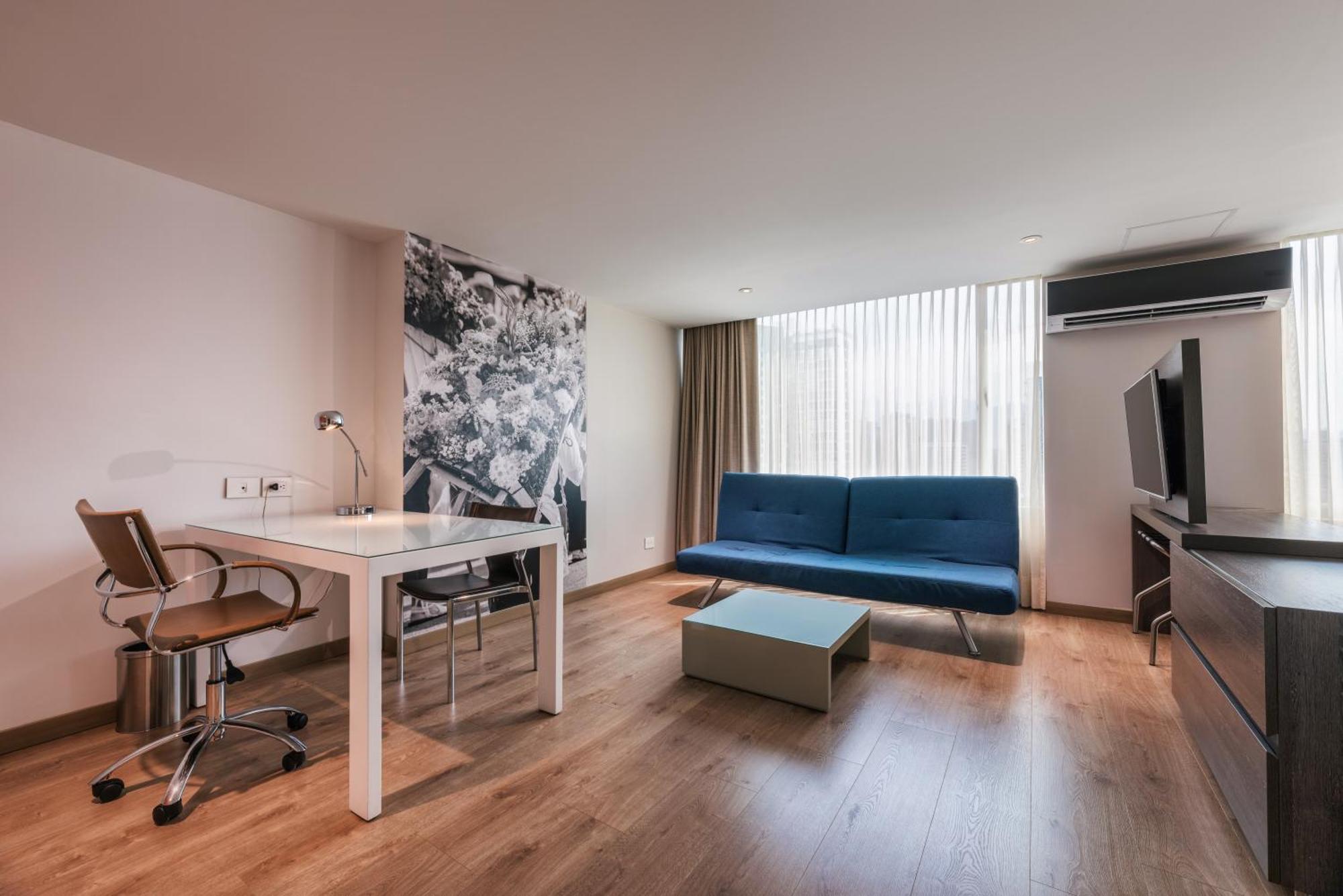 Hotel Holiday Inn Express & Suites Medellin By Ihg Luaran gambar