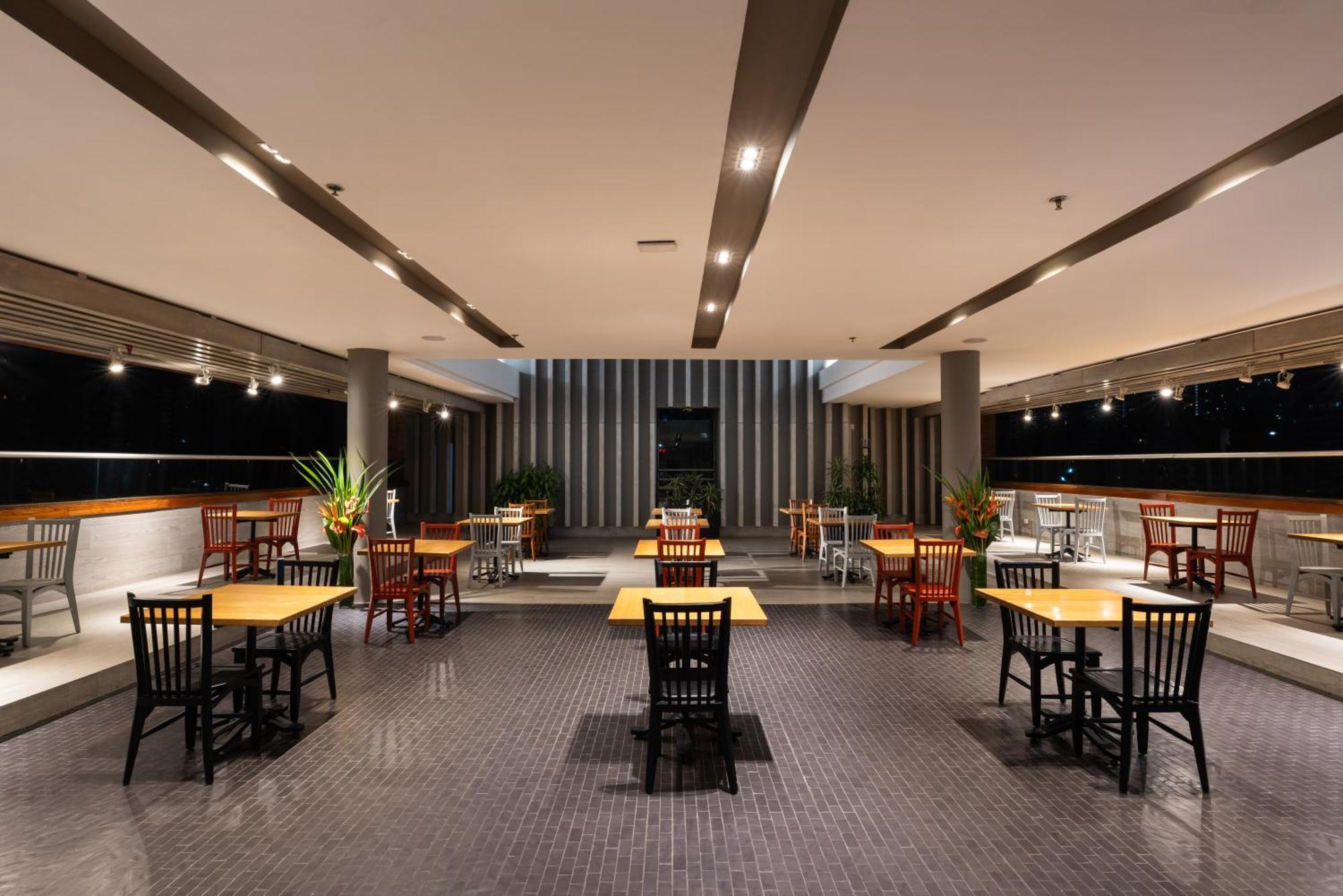 Hotel Holiday Inn Express & Suites Medellin By Ihg Luaran gambar